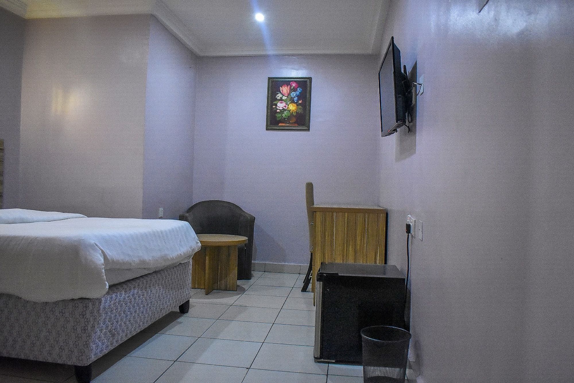 ดูบลินา สวีท Hotel Festac Town ภายนอก รูปภาพ
